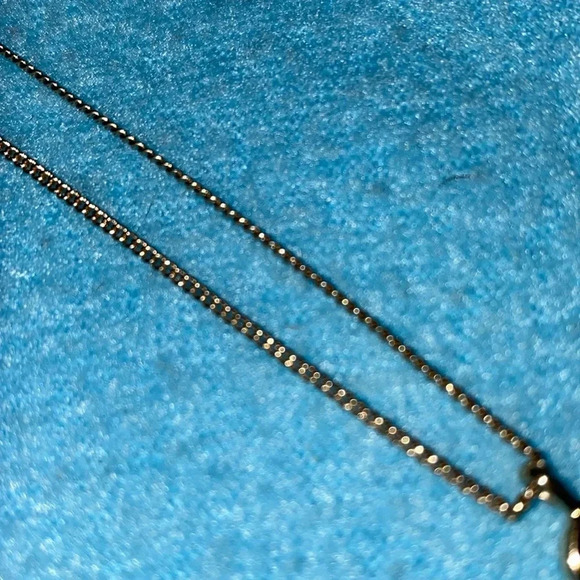 SKULL charm with red stone eyes on a wing charm holder adjustable chain necklace - Picture 3 of 5